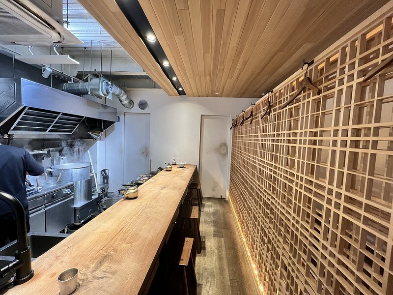 【亞洲,日本,京都】麵屋 高倉二条,一間只聞香味,差一點找不到門入的小店。(京都美食,京都沾麵)