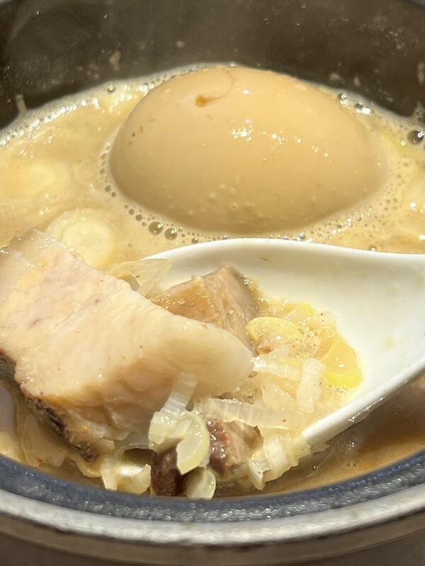 【亞洲,日本,京都】麵屋 高倉二条,一間只聞香味,差一點找不到門入的小店。(京都美食,京都沾麵)