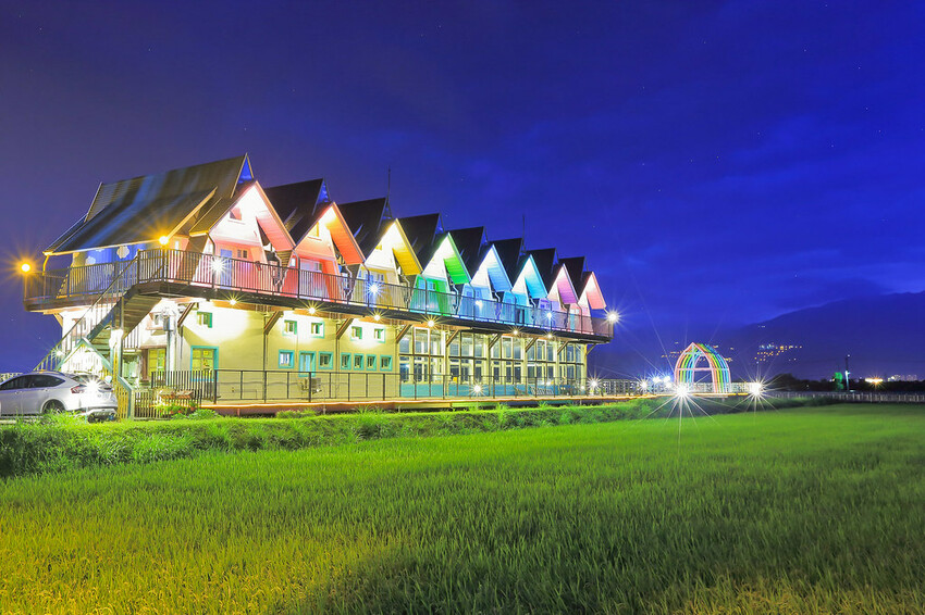 【宜蘭景點】2023員山福園蜊埤湖&羅東運動公園‧落羽松美景│全台10大落羽松秘境之一│礁溪天空島小木屋。金黃