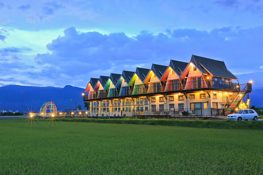 【宜蘭景點】2023員山福園蜊埤湖&羅東運動公園‧落羽松美景│全台10大落羽松秘境之一│礁溪天空島小木屋。金黃