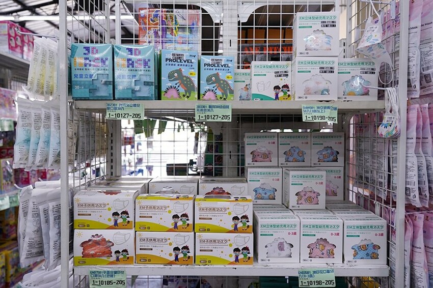 過年買玩具就來這！在地超人氣玩具倉庫，品項超多又便宜，小心走進去就不出來～