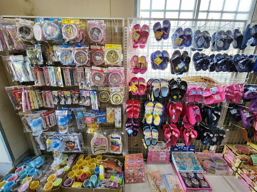 過年買玩具就來這！在地超人氣玩具倉庫，品項超多又便宜，小心走進去就不出來～