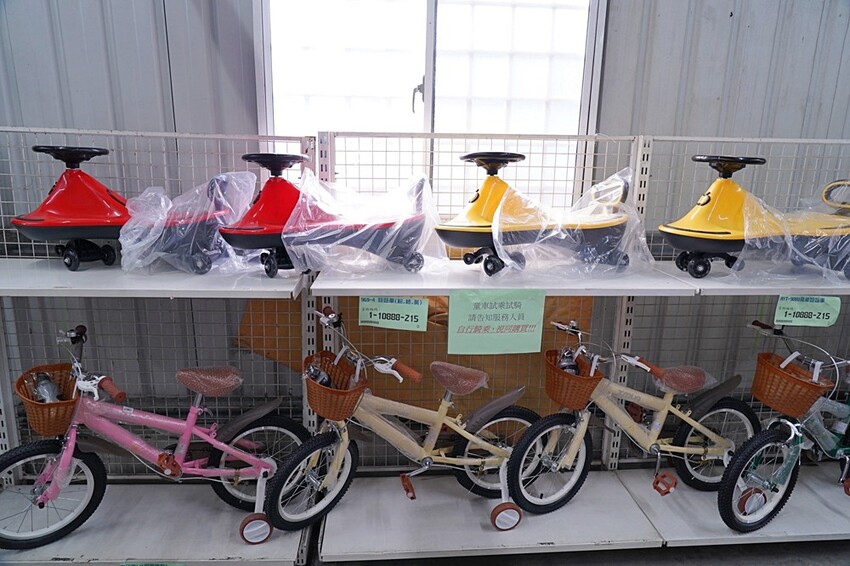 過年買玩具就來這！在地超人氣玩具倉庫，品項超多又便宜，小心走進去就不出來～