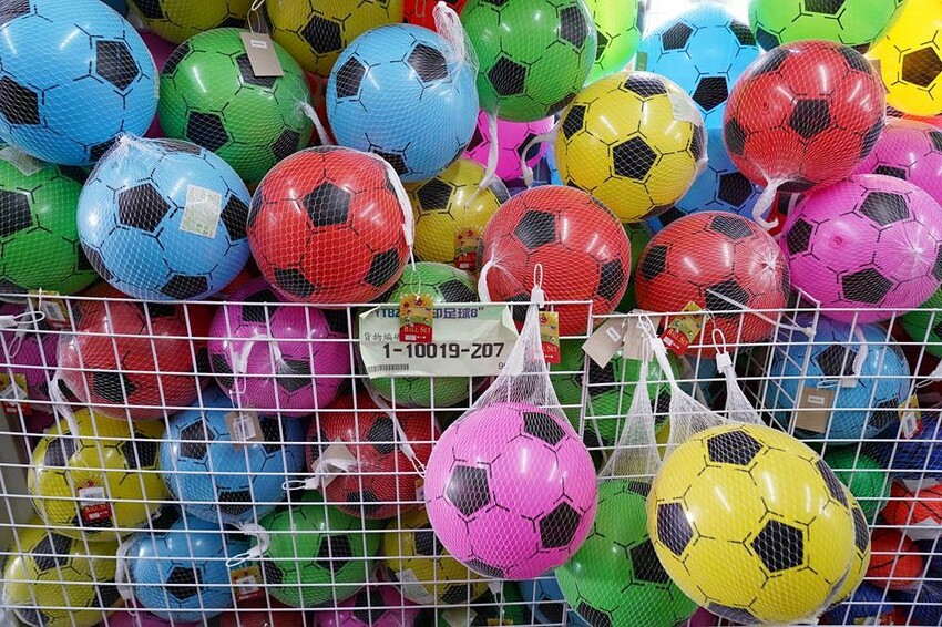 過年買玩具就來這！在地超人氣玩具倉庫，品項超多又便宜，小心走進去就不出來～