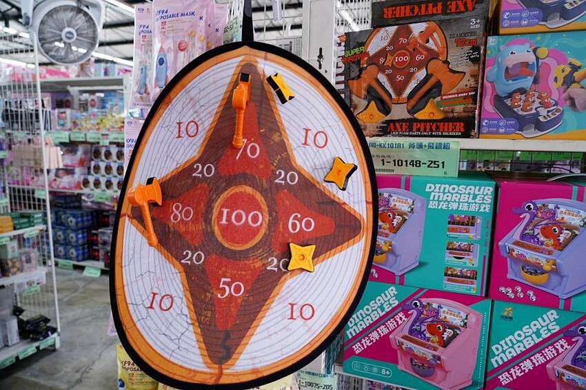 過年買玩具就來這！在地超人氣玩具倉庫，品項超多又便宜，小心走進去就不出來～