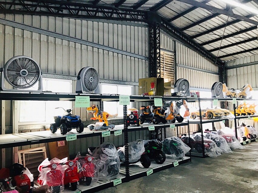 過年買玩具就來這！在地超人氣玩具倉庫，品項超多又便宜，小心走進去就不出來～