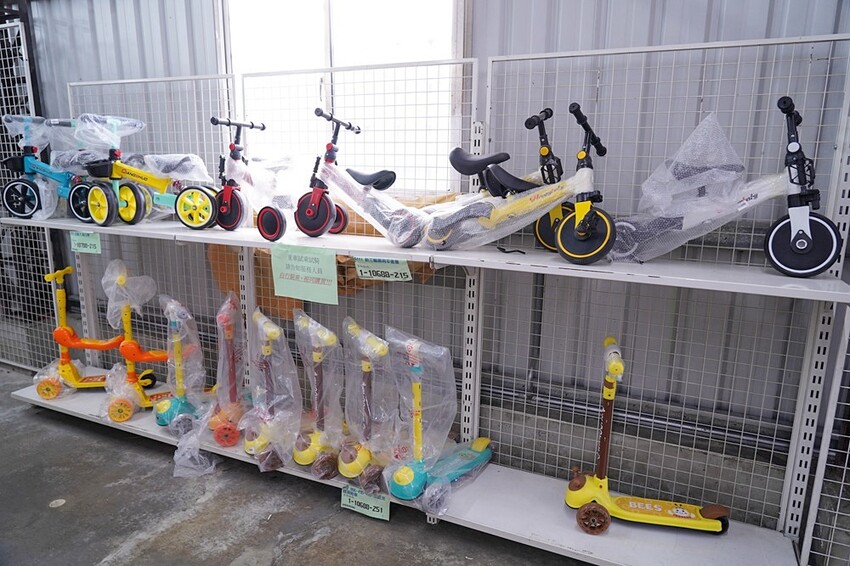 過年買玩具就來這！在地超人氣玩具倉庫，品項超多又便宜，小心走進去就不出來～