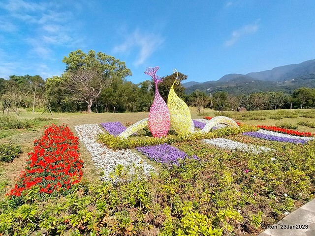 「北投社三層崎花海公園」(Ki-Pataw Shan-Tseng-Chi Park)與北投公園，SJKen , Taipei, Taiwan, Jan 23, 2023.