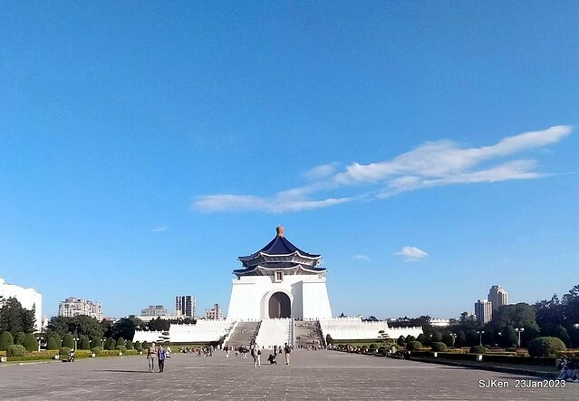 2023正月初一「中正紀念堂」走春賞梅 (Plum blossoms at CKS Memorial Hall), Taipei, Taiwan, SJKen, Jan 23, 2023