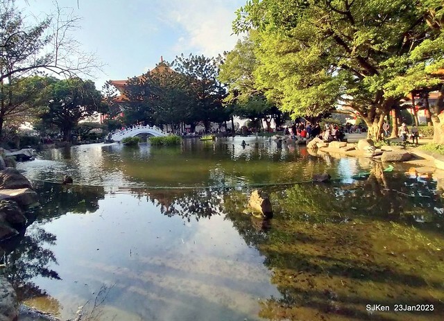 2023正月初一「中正紀念堂」走春賞梅 (Plum blossoms at CKS Memorial Hall), Taipei, Taiwan, SJKen, Jan 23, 2023