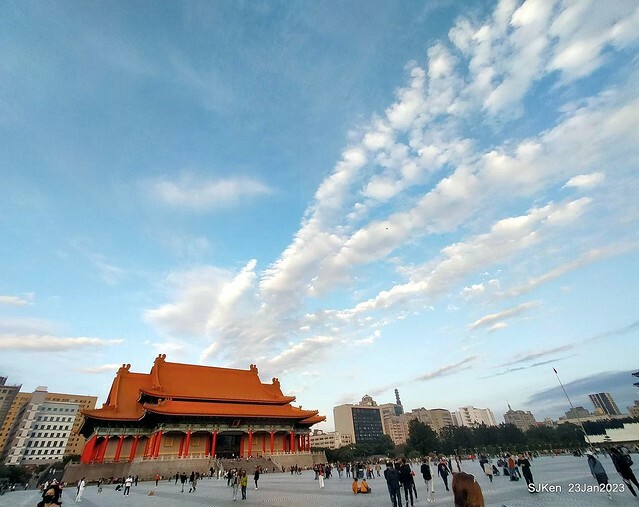 2023正月初一「中正紀念堂」走春賞梅 (Plum blossoms at CKS Memorial Hall), Taipei, Taiwan, SJKen, Jan 23, 2023