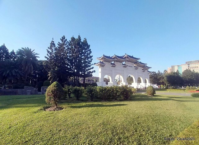 2023正月初一「中正紀念堂」走春賞梅 (Plum blossoms at CKS Memorial Hall), Taipei, Taiwan, SJKen, Jan 23, 2023