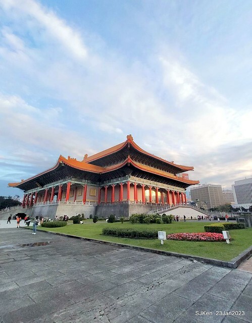 2023正月初一「中正紀念堂」走春賞梅 (Plum blossoms at CKS Memorial Hall), Taipei, Taiwan, SJKen, Jan 23, 2023