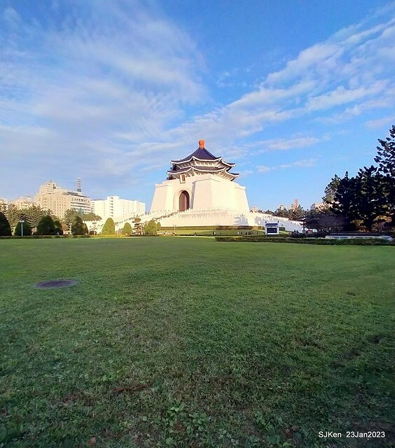 2023正月初一「中正紀念堂」走春賞梅 (Plum blossoms at CKS Memorial Hall), Taipei, Taiwan, SJKen, Jan 23, 2023
