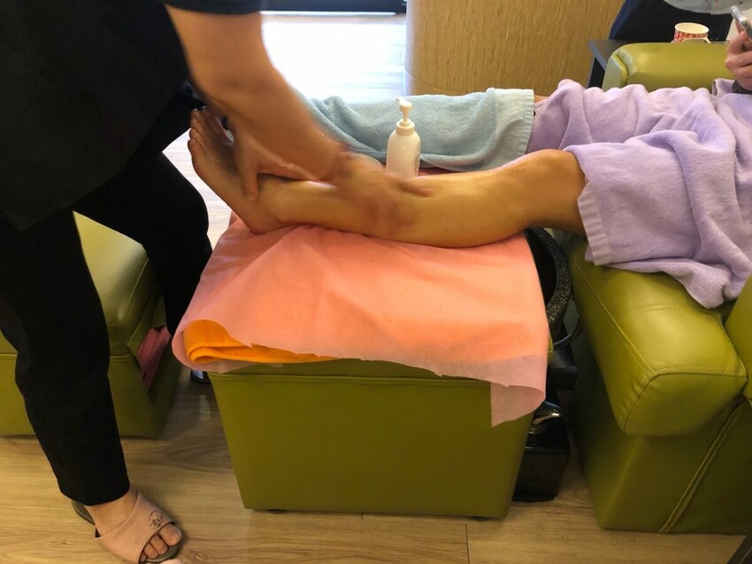 中山區按摩店推薦/台式按摩推薦/綠林足道養生館評價