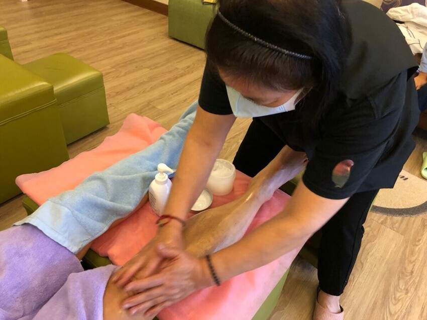 中山區按摩店推薦/台式按摩推薦/綠林足道養生館評價