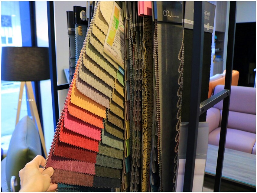 【高雄家具推薦】億家具 批發倉庫 高雄‧在地家具批發商，專人配送組裝，家具款式多樣一次搞定需求 - 敦 小 蓮の食旅錄