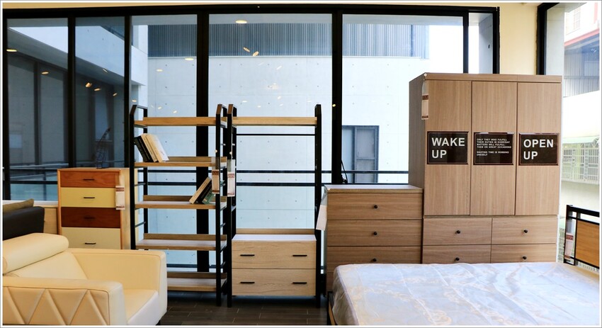 【高雄家具推薦】億家具 批發倉庫 高雄‧在地家具批發商，專人配送組裝，家具款式多樣一次搞定需求 - 敦 小 蓮の食旅錄