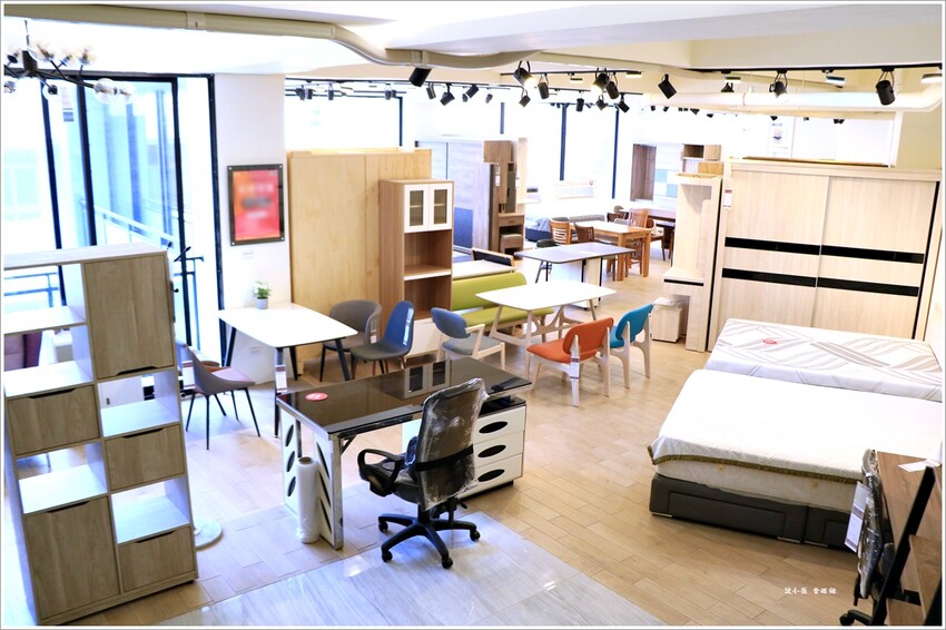 【高雄家具推薦】億家具 批發倉庫 高雄‧在地家具批發商，專人配送組裝，家具款式多樣一次搞定需求 - 敦 小 蓮の食旅錄