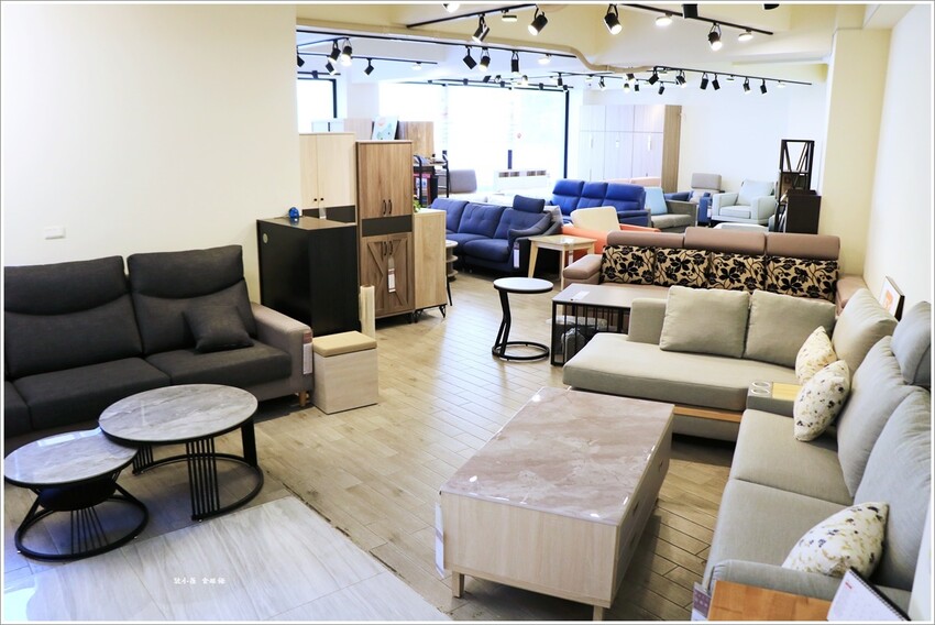 【高雄家具推薦】億家具 批發倉庫 高雄‧在地家具批發商，專人配送組裝，家具款式多樣一次搞定需求 - 敦 小 蓮の食旅錄