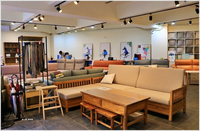 【高雄家具推薦】億家具 批發倉庫 高雄‧在地家具批發商，專人配送組裝，家具款式多樣一次搞定需求 - 敦 小 蓮の食旅錄