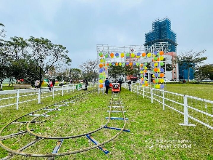 【漫遊富岡，光之饗宴】2023桃園燈會在楊梅，必看14公尺未來兔主燈與水上光舞秀，作伙搭火車逛燈會！ @魚兒 x 牽手明太子的「視」界旅行