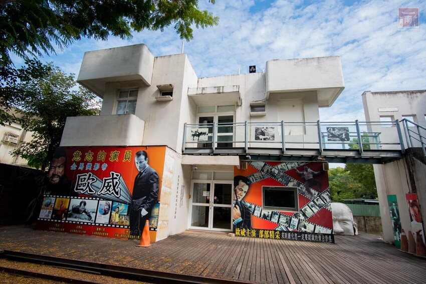 【臺南一日遊】自駕旅遊租車推薦AVIS艾維士租車,就在台南高鐵站附近超方便,提供免費高鐵至租車處來回接駁~AVIS艾維士租車 - 南人幫