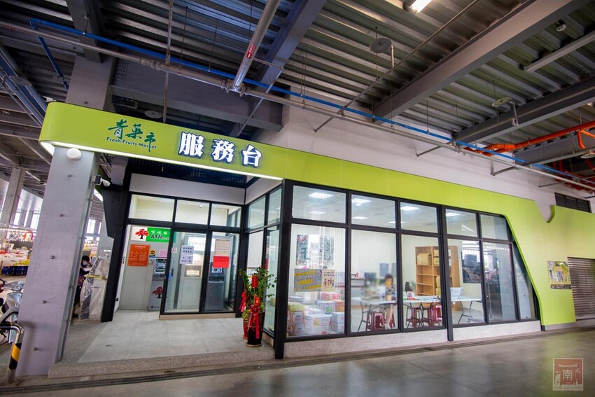 【臺南一日遊】自駕旅遊租車推薦AVIS艾維士租車,就在台南高鐵站附近超方便,提供免費高鐵至租車處來回接駁~AVIS艾維士租車 - 南人幫