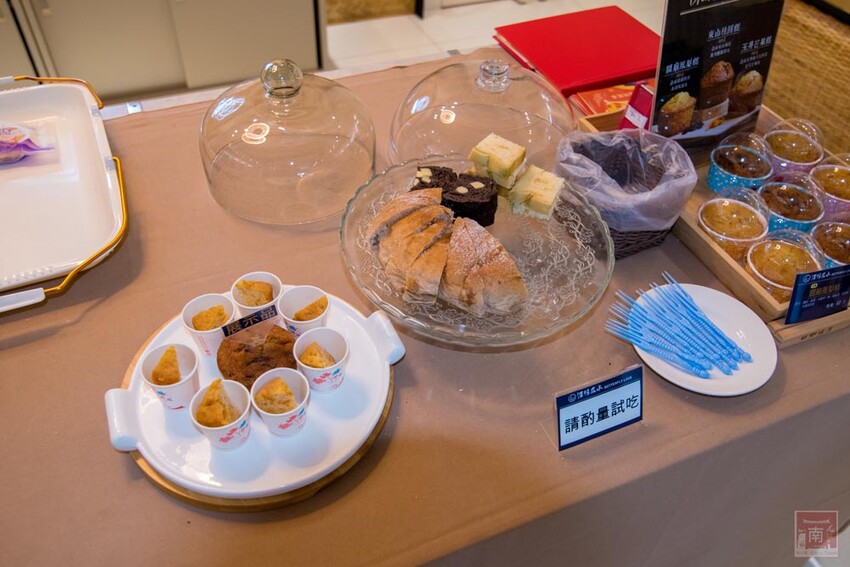 【臺南一日遊】自駕旅遊租車推薦AVIS艾維士租車,就在台南高鐵站附近超方便,提供免費高鐵至租車處來回接駁~AVIS艾維士租車 - 南人幫