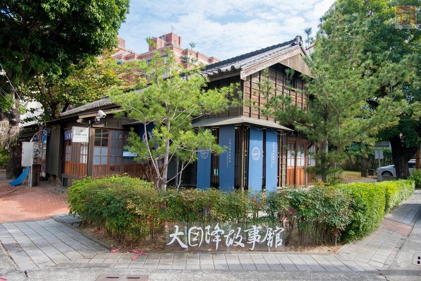 【臺南一日遊】自駕旅遊租車推薦AVIS艾維士租車,就在台南高鐵站附近超方便,提供免費高鐵至租車處來回接駁~AVIS艾維士租車 - 南人幫