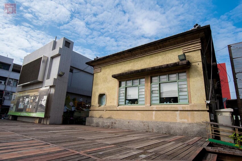 【臺南一日遊】自駕旅遊租車推薦AVIS艾維士租車,就在台南高鐵站附近超方便,提供免費高鐵至租車處來回接駁~AVIS艾維士租車 - 南人幫