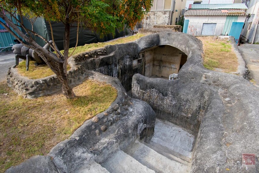 【臺南一日遊】自駕旅遊租車推薦AVIS艾維士租車,就在台南高鐵站附近超方便,提供免費高鐵至租車處來回接駁~AVIS艾維士租車 - 南人幫