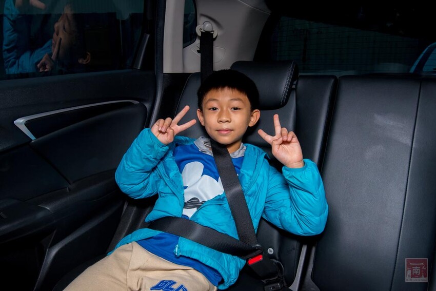 【臺南一日遊】自駕旅遊租車推薦AVIS艾維士租車,就在台南高鐵站附近超方便,提供免費高鐵至租車處來回接駁~AVIS艾維士租車 - 南人幫