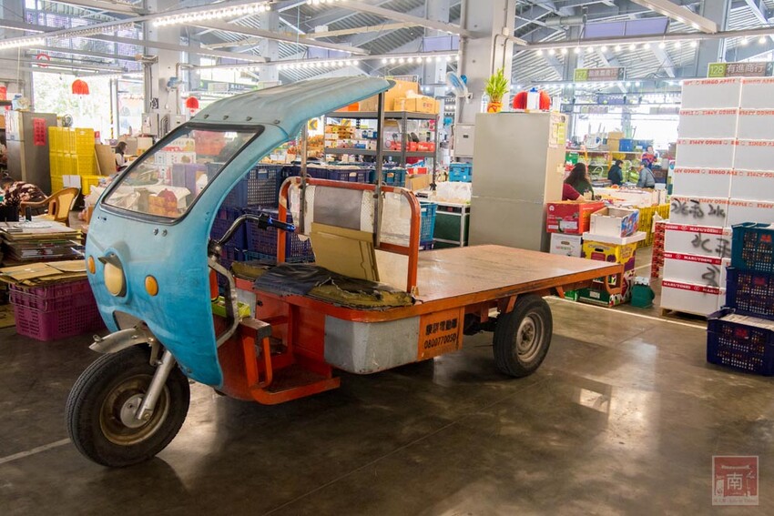 【臺南一日遊】自駕旅遊租車推薦AVIS艾維士租車,就在台南高鐵站附近超方便,提供免費高鐵至租車處來回接駁~AVIS艾維士租車 - 南人幫