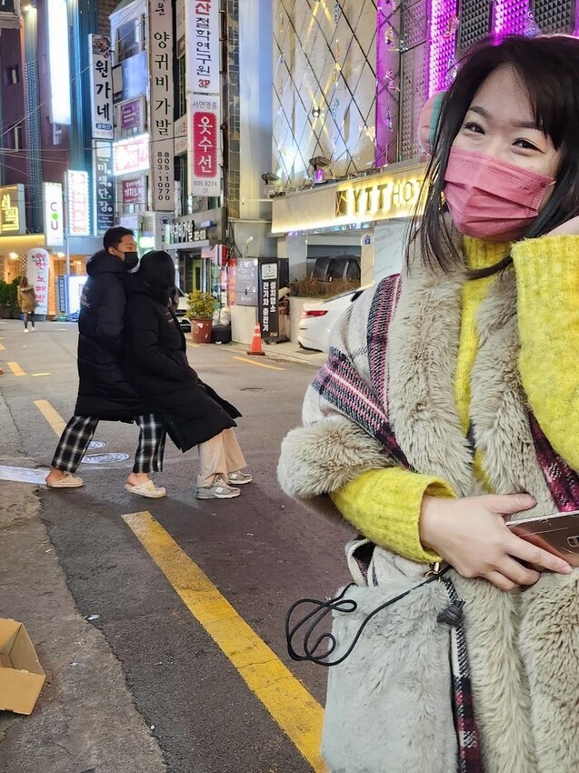 4107.jpg - 【韓國.釜山】金面站美食。釜山烤肋排。辣味超好吃香噴噴推薦+烤蝦+清粥+小菜