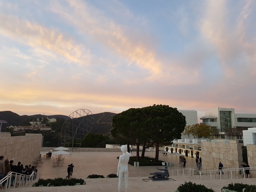 20180211_173625.jpg - 【美國】洛杉磯蓋蒂中心(Getty Center)可俯瞰洛杉磯全景。賞夕陽觀夜景