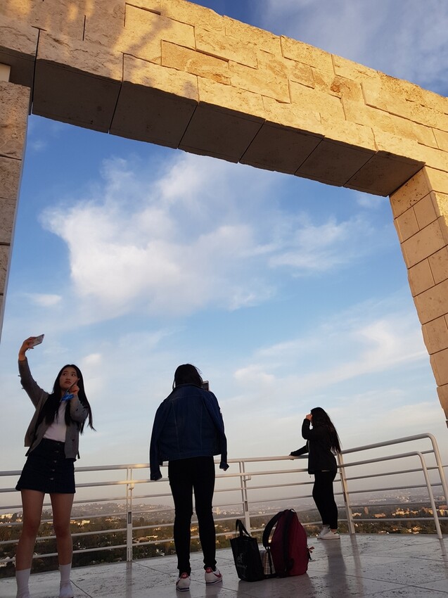 20180211_171305.jpg - 【美國】洛杉磯蓋蒂中心(Getty Center)可俯瞰洛杉磯全景。賞夕陽觀夜景