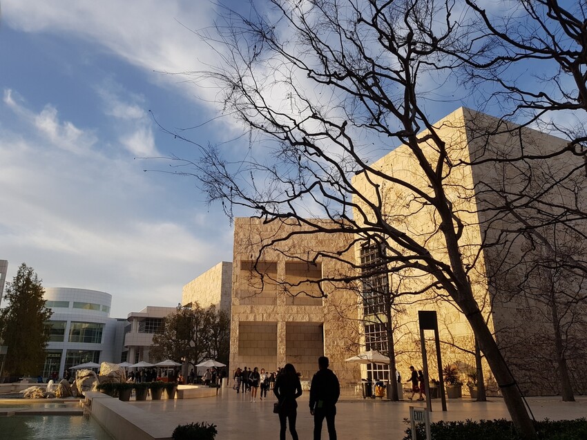 20180211_170207.jpg - 【美國】洛杉磯蓋蒂中心(Getty Center)可俯瞰洛杉磯全景。賞夕陽觀夜景