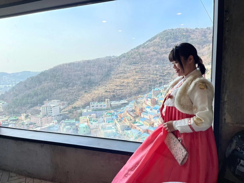 4003.jpg - 【韓國.釜山】HANBOK IT HOUSE韓服咖啡廳+租借韓服15000韓元限時兩小時贈一杯咖啡