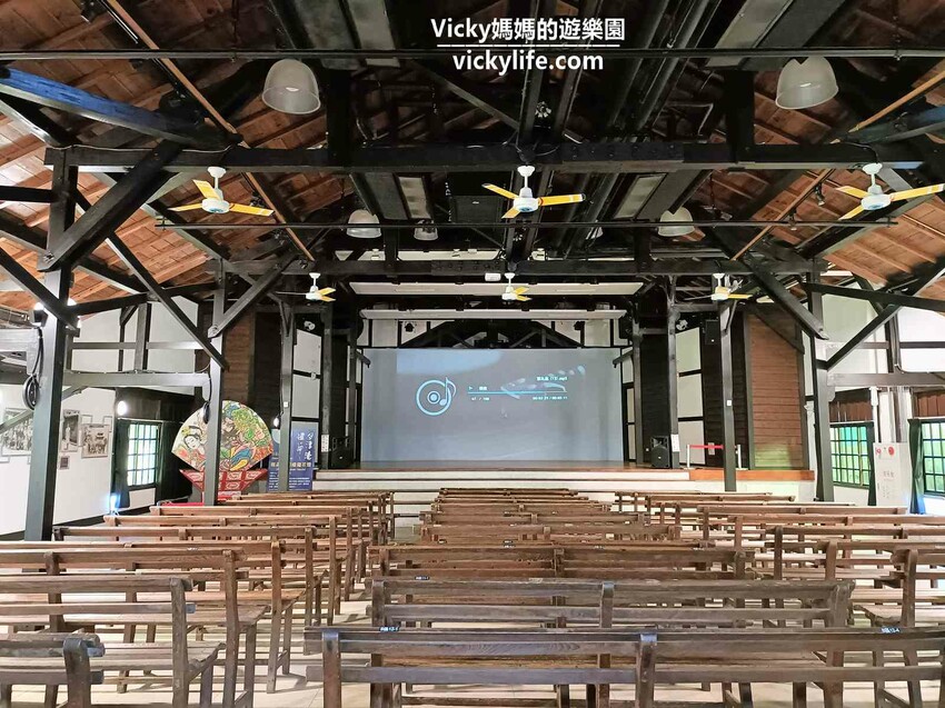 超浪漫的賓果連線遊戲，一定要「我們」一起，一起吃喝玩樂才可以！