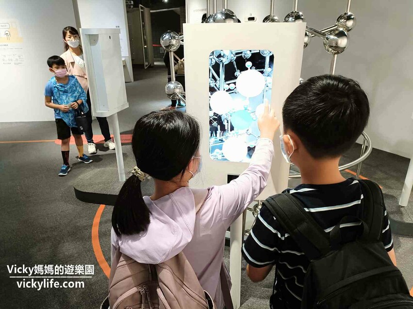 環遊世界七大洲,只要銅板價,還可免費參加雙語解說課程喔