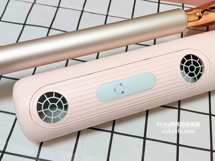 生活值得更美好！吹風機推薦|懶人吹髮救星meekee小嵐立式吹風機：可以一心兩用的吹風機，邊追劇邊吹頭髮超省時不費力 @Vicky 媽媽的遊樂園