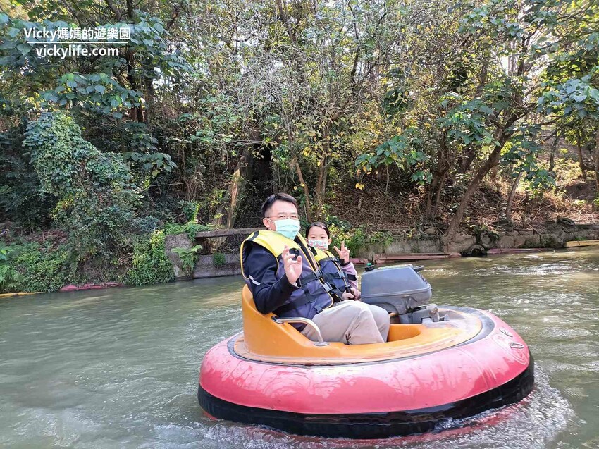 這座農場竟然有4個大安森林公園大，不僅可以騎馬射箭，還可以看特技秀，再來玩腳踏船練體力，想要在大草原上滾來滾去享受大自然也沒問題