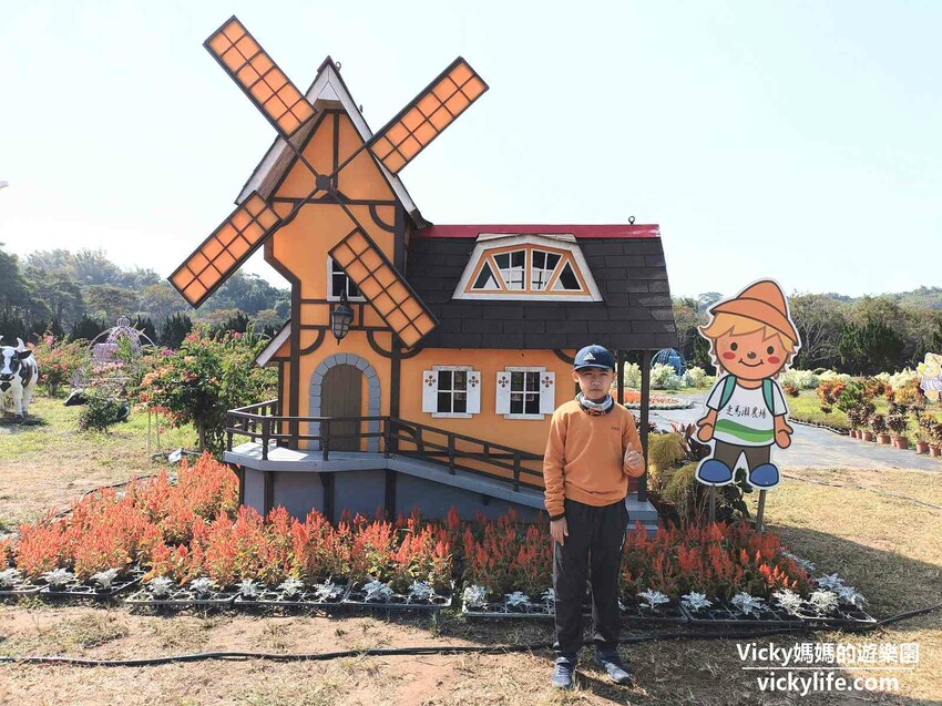 這座農場竟然有4個大安森林公園大，不僅可以騎馬射箭，還可以看特技秀，再來玩腳踏船練體力，想要在大草原上滾來滾去享受大自然也沒問題