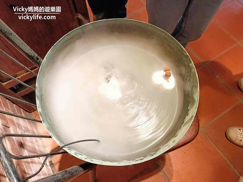 超浪漫的賓果連線遊戲，一定要「我們」一起，一起吃喝玩樂才可以！