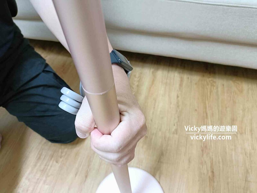 生活值得更美好！吹風機推薦|懶人吹髮救星meekee小嵐立式吹風機：可以一心兩用的吹風機，邊追劇邊吹頭髮超省時不費力 @Vicky 媽媽的遊樂園