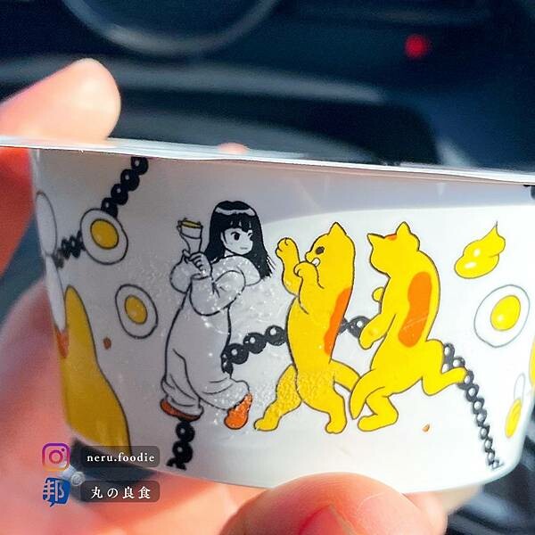 ローソン 門小雷蛋撻雪糕！ @neru.foodie / 丸の良食