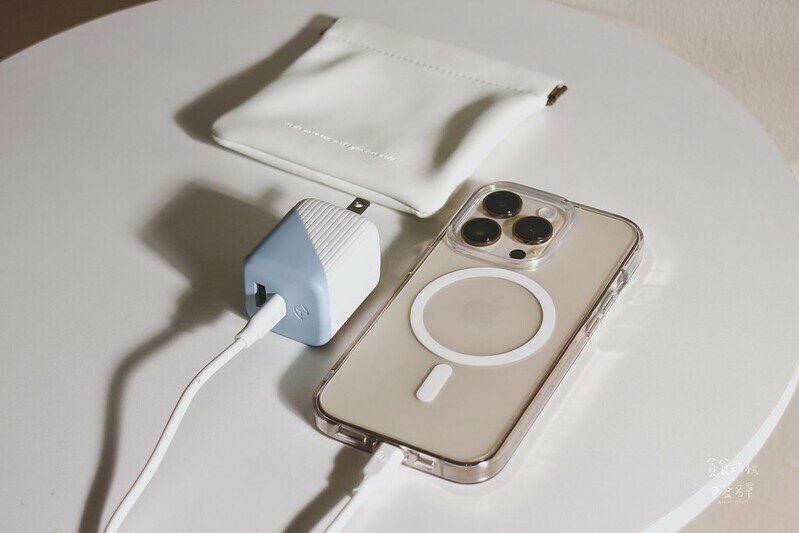 好物推薦｜品質與質感兼具的可愛快充組合｜Allite B2 32w氮化鎵雙孔快充｜OneMore