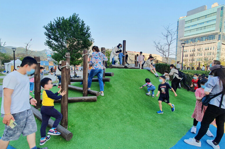 大港墘公園山訓遊戲場