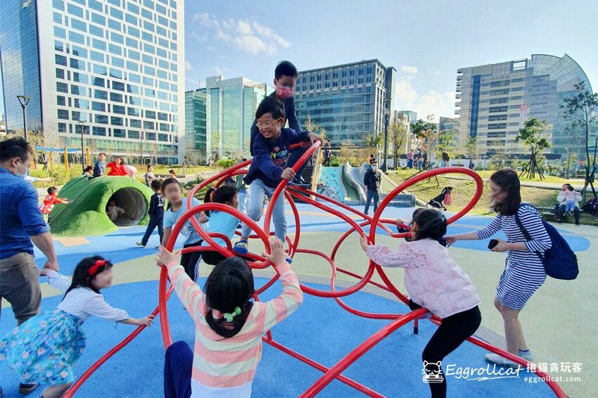 大港墘公園攀爬架